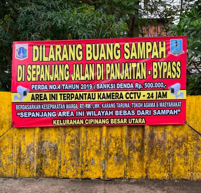 Pemkot Jaktim Tutup Empat Pelbak Liar di Jalan DI Panjaitan