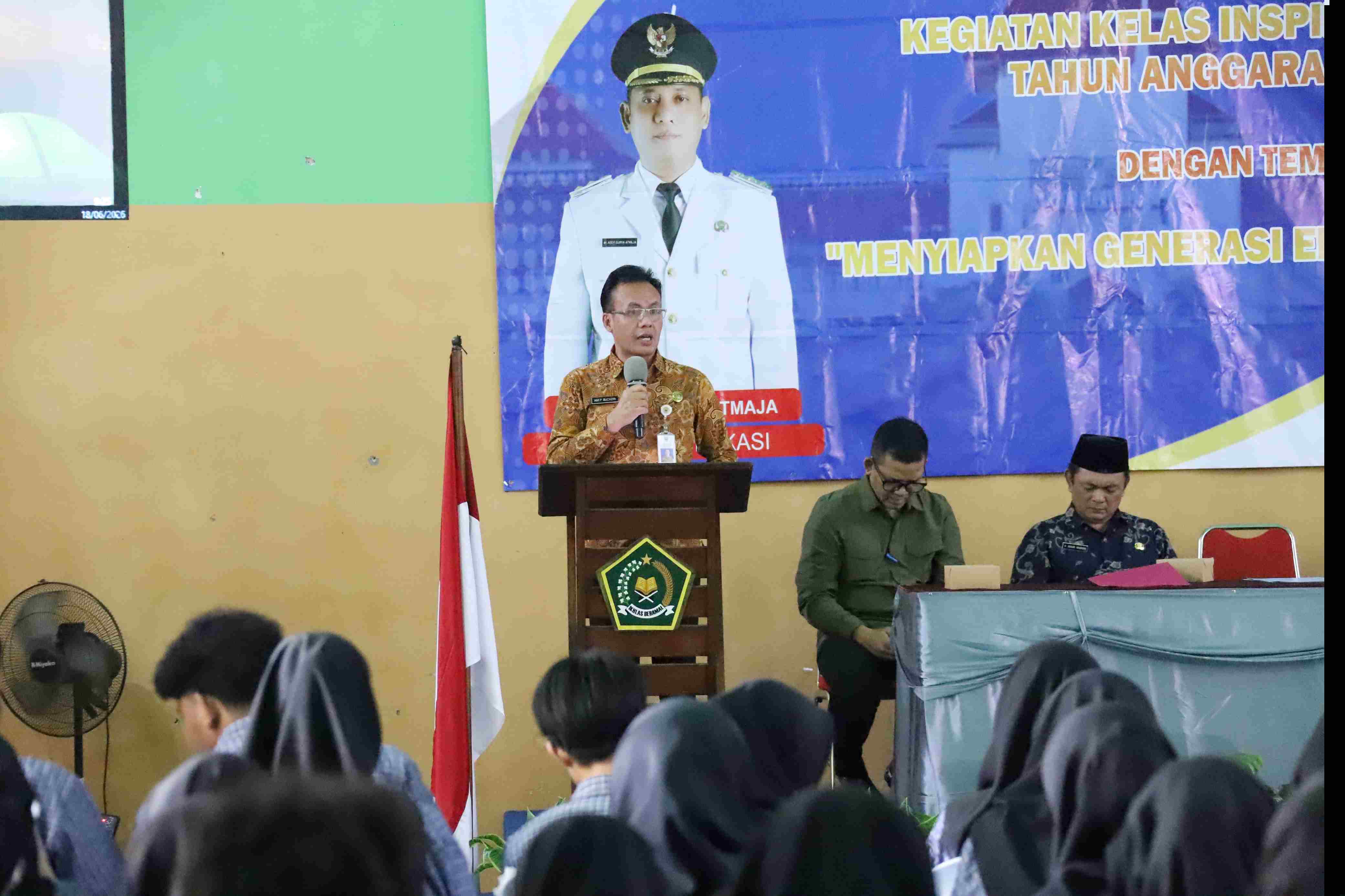 Kesbangpol Kabupaten Bekasi Edukasi Pemilih Pemula di MAN 1 Cikarang, Siapkan Generasi Emas Demokrasi 2045