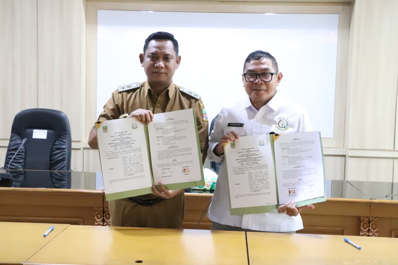 Perkuat Tata Kelola, Pemkab Bekasi Gandeng Kejari  Teken MoU untuk Bantuan Hukum dan Pengamanan Aset Daerah