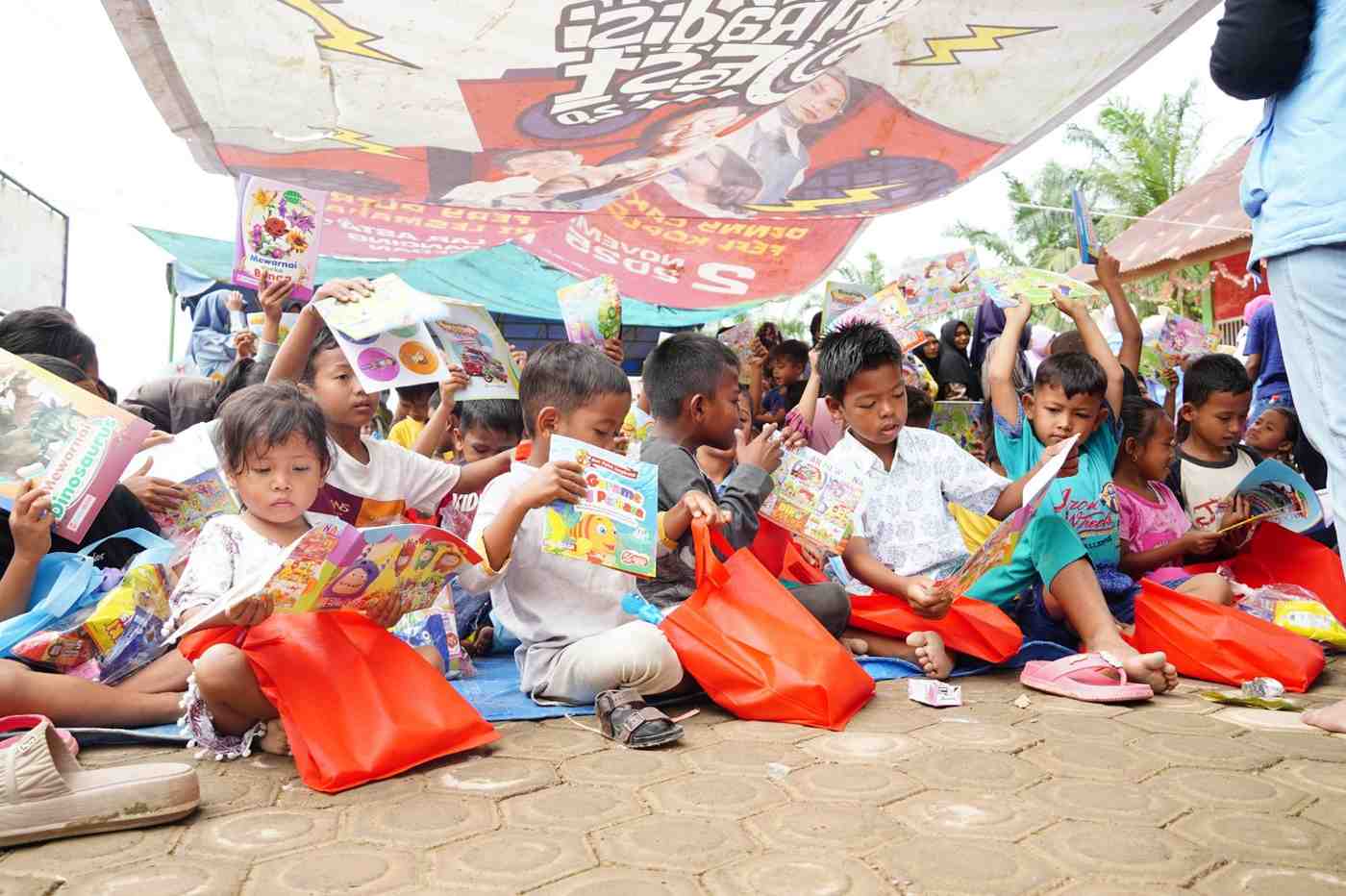 PTPN IV PalmCo Perluas Akses Literasi, Salurkan Buku dan Bangun Rumah Baca hingga Daerah Bencana