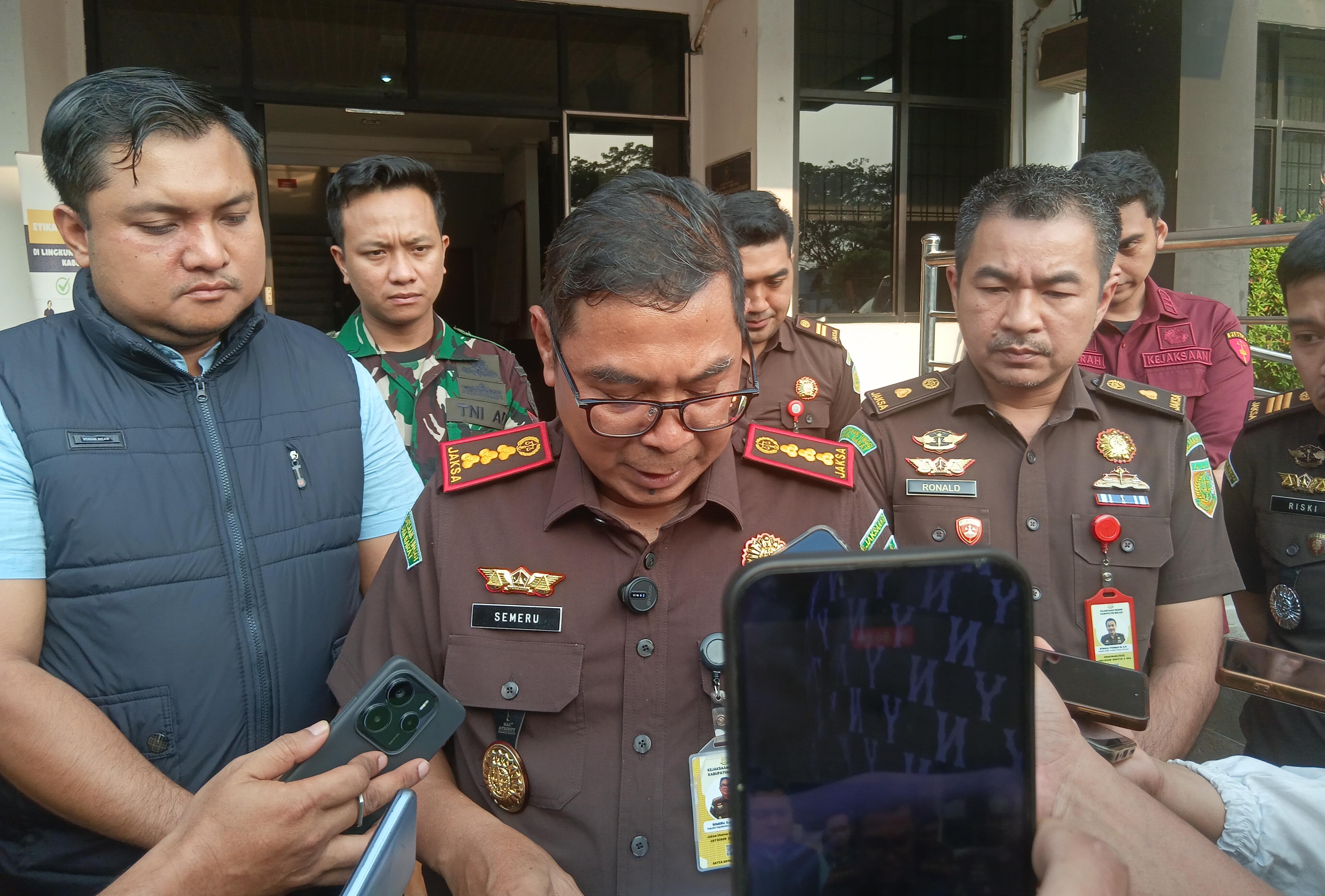 Kejari Kabupaten Bekasi Tetapkan 3 Tersangka Dugaan Korupsi Sambungan Langganan Tirta Bhagasasi, Kerugian Rp4,5 Miliar