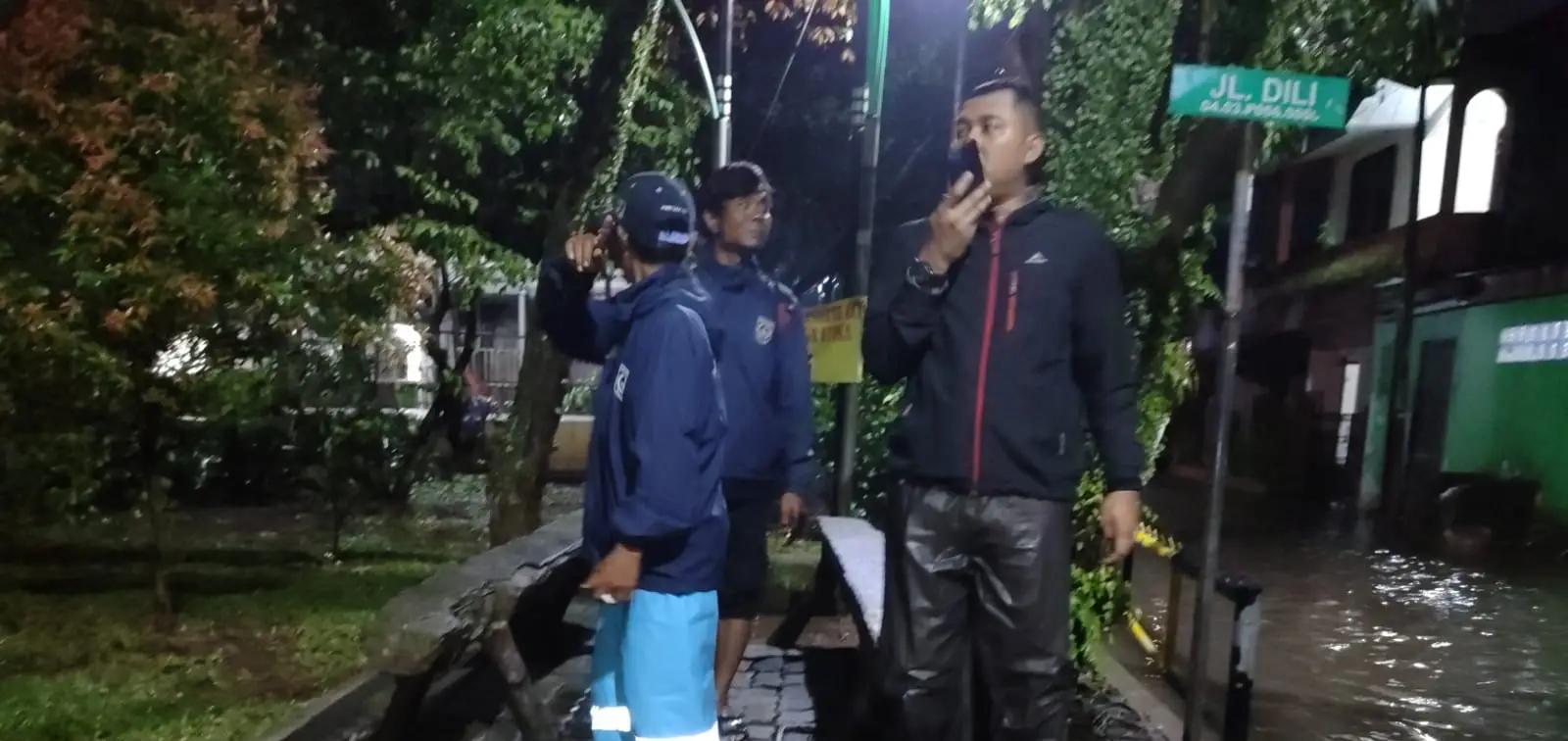 Libur Idulfitri, DPUPR Depok Tetap Standby Tangani Banjir di Sejumlah Wilayah