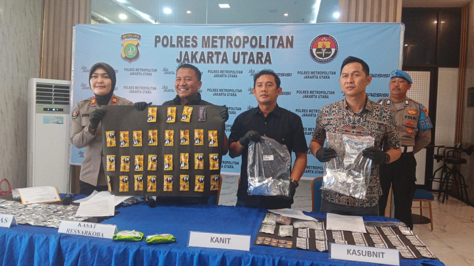 Satresnarkoba Polres Metro Jakarta Utara Bongkar Peredaran Obat Keras Ilegal, 1.969 Butir Disita
