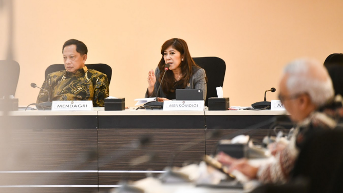 Menkomdigi Meutya Hafid: Anak di Bawah 16 Tahun Ditunda Akses ke Platform Digital Berisiko Tinggi