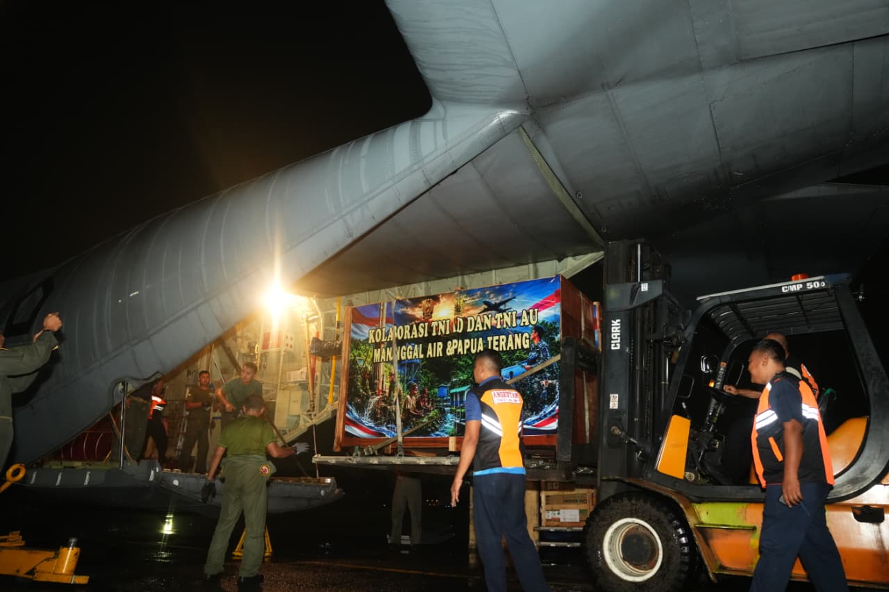 Perluas Akses Air Bersih dan Listrik, TNI AD Dukung Pembangunan Papua