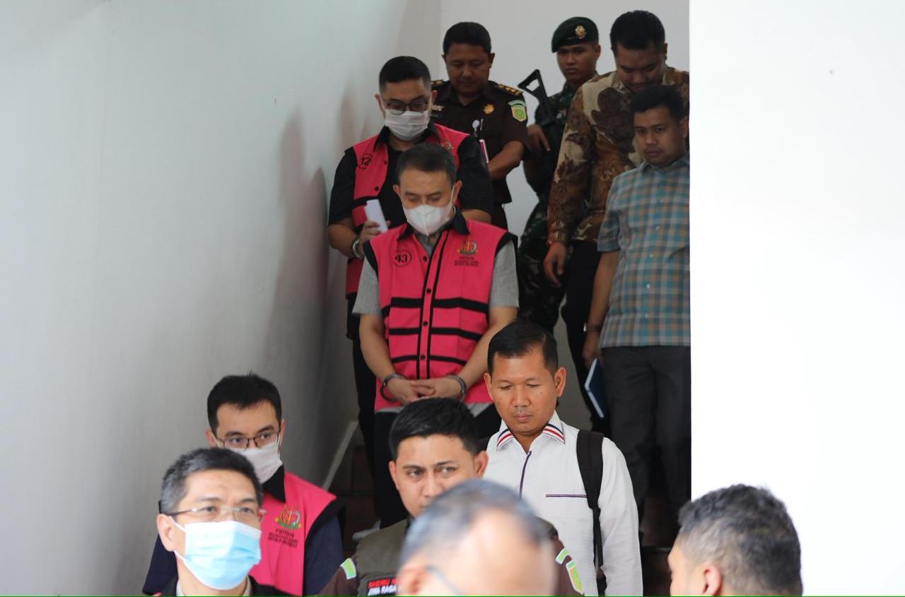 Kasus Korupsi CPO Masuk Babak Baru, 11 Tersangka Diserahkan ke Jaksa